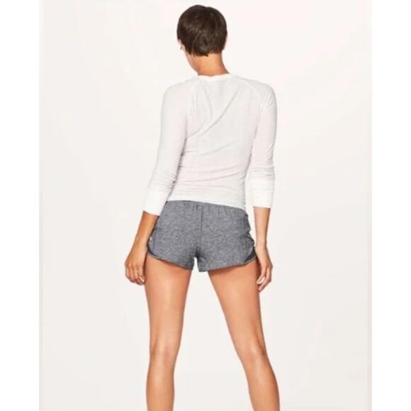 Lululemon Hotty Hot Short II Women’s 8 2.5” Running Athletic Activewear Gym - Picture 2 of 12